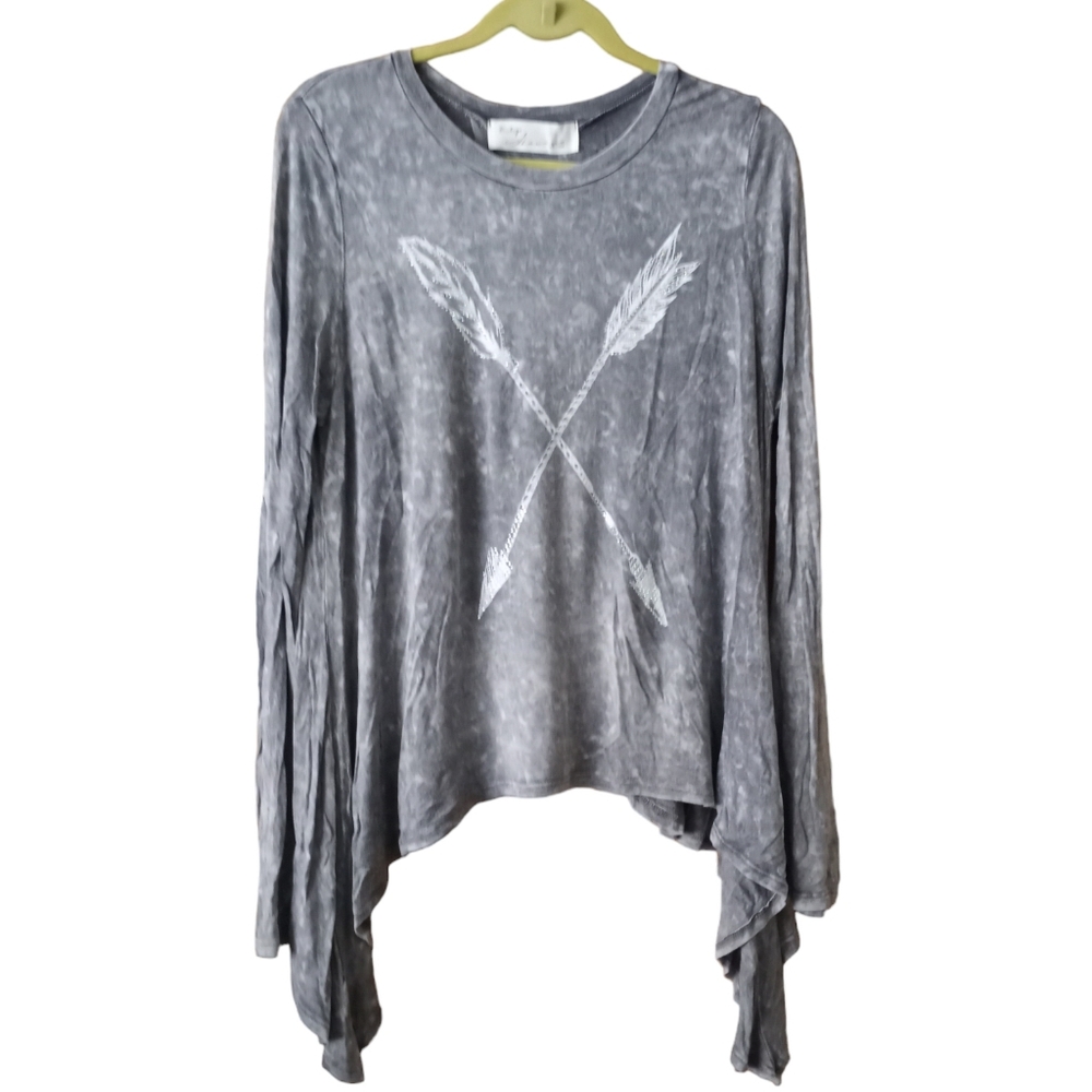 Vintage Havana Top Grey Arrow Design Rhinestones Front Split Back Stretch Medium